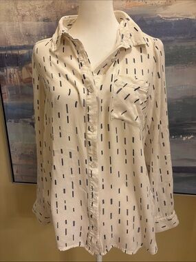 Kensie Cream Button-Down Shirt with Black Dash Print